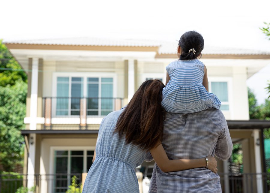 Buy A Home Happy First Time Homebuyers 900x643